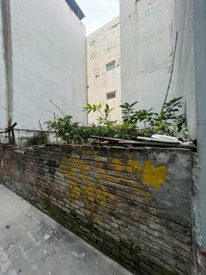 mảnh đất vị trí, sổ đỏ đẹp số 1 lạc long quân cách ô tô tránh đúng 5m, dt97m2 mt9.3m giá 23.8 tỷ