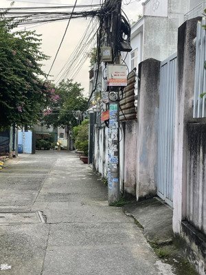 lô đất ngay lê văn việt, 100m2, xây dựng tự do, hẻm xe hơi, gần vincom, shr sang tên ngay