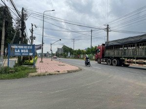 bán đất ngay gần quốc lộ 20, trung tâm xã phú ngọc, đường ô tô, sổ hồng riêng, gần chợ trường học