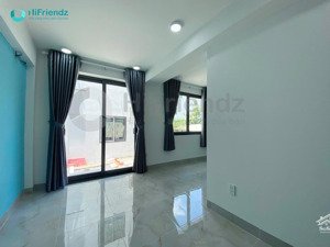 phòng tách bếp xa giường - nội thất cơ bản linh động - có thang máy bảo vệ 24/7