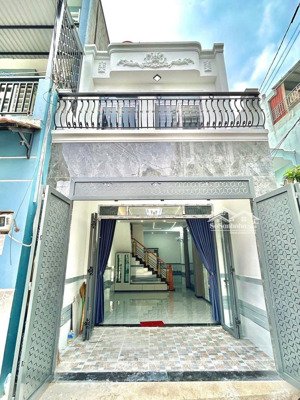 kẹt tiền cần bán nhà phong phú - bình chánh gần chợ phú lạc - bx quận 8. cho thuê 10 triệu/ tháng