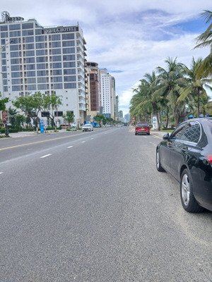 cần bán gấp lô đất sát phạm văn đồng 76m2 ngang 4m5 cách biển 500m giá 11ty5 tl