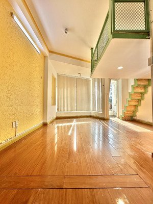 siêu phẩm duplex bancol full nội thất