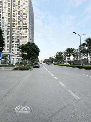 bán chung cư vinhome gardenia hàm nghi mỹ đình 102.8m, 3 ngủ chào 15 tỷ.