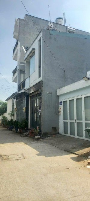 căn hộ dịch vụ dòng tiền 40 triệu/tháng an phú đông, q12 110m2 3 tầng shr hc đủ 8.6 tỷ