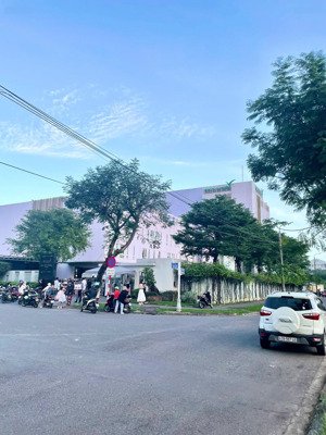 siêu phẩm! cần bán lô góc 3 mặt tiền đường hà hồi & phú xuân gần biển nguyễn tất thành - hoà minh.