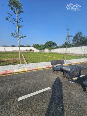 duy nhất 1 lô cuối cùng! lô góc 2 mặt tiền "vùng lõi" hoà lạc 100m²