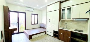 mình cho thuê phòng ngõ 445 nguyễn khang ngõ 79 cầu giấy giá 5,6tr