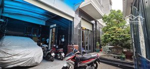 giảm gấp 4 tỷ, biệt thự bình tân gần tên lửa, 123m2 + 4 tầng có gara thang máy