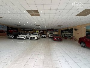 cho thuê nhà mặt tiền rất thoáng phố nguyễn văn linh, gần siêu thị aeon mall. ngang 21m