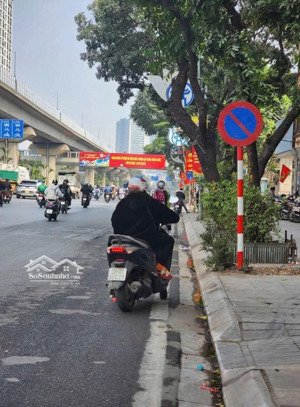 cho thuê nhà mặt phố 18m2 đường nguyễn trãi