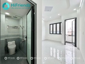 phòng trọ có ban công rộng rãi full nội thất gần công viên phần mềm
