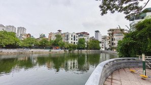 ngay xa la khu bệnh viện 103, phúc xa, lô góc 3 thoáng, view hồ, ô tô đỗ - 13,8 tỷ