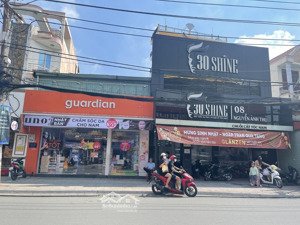 chủ bán gấp nhà mt gần chợ phạm văn bạch p12 gv dt 9x18m giá 24.4 tỷ thương lượng