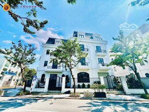 bán biệt thự solasta mansion 170m2 giá 30 tỷ, đã có sổ đỏ ,giá tốt nhất thị trường.