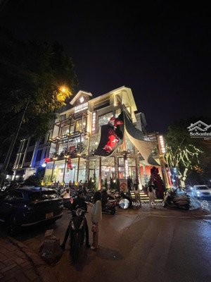 cho thuê mặt bằng liễu giai kim mã 120m x 2 tầng mặt tiền 15m khu vực cực sang trọng cao cấp