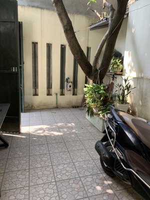 chính chủ cần bán nhà 2 tầng âu cơ, hồng hà, hà nội