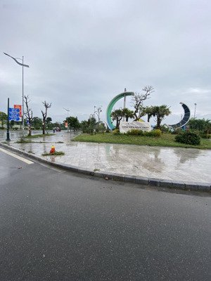 bán nhà ngọc thuỵ, gara ô tô, dân xây chắc chắn, ở ngay, dòng tiền đỉnh