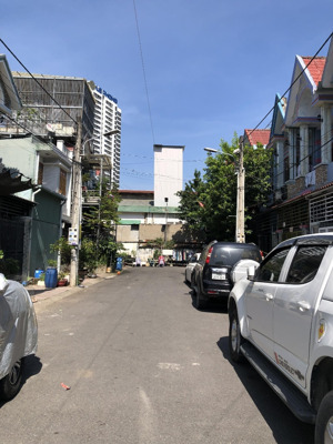 bán nhà trệt lầu hoàn công trong kdc gần vincom dĩ an ngã ba đông tân p. tân đông hiệp 64m2 4,2 tỷ