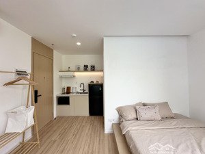 khai trương cc mini q3,tone kem hiện đại,view sông hoàng sa,chỉ tính điện,có dọn phòng,lh xem phong