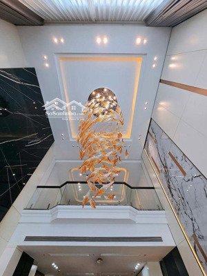 phân lô, ô tô tránh, thang máy, gara, cao cấp