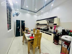 Bán nhà 4 tầng mặt đường Cam Lộ, Hùng Vương, Hồng Bàng giá chỉ hơn 4,x tỷ LH 0979087664