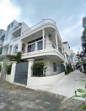 chủ gấp bán đi định cư, giảm mạnh 700tr - nhà 3 tầng 93m2, gần mặt tiền ngay vincom nguyễn xí