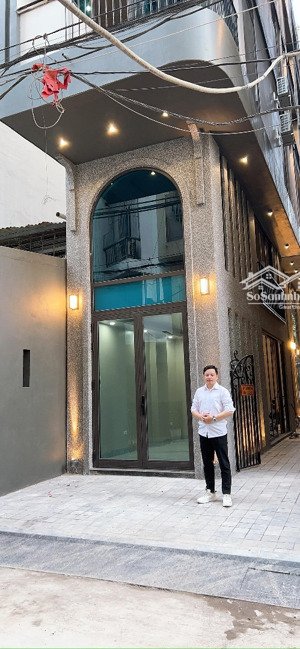 nhà 8 tầng, nhỉnh 10 tỷ cạnh khách sạn marriott, kinh doanh đỉnh