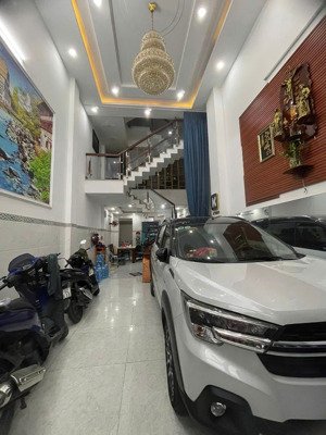 9 tỷ 250 - chính chủ cần bán gấp căn nhà đường số 4 - phường bình thọ - thủ đức - sổ hồng riêng