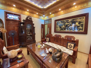 siêu phẩm! 27 tỷ hơn, bán nhà ngõ 38 xuân la, tây hồ- 130m2- 4 tầng- gara ô tô- ngõ thông- dân xây