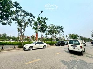 bán mảnh đấ phố tư đình -75m2 -mặt tiền 5m -khi tái định cư -ngay hồ công viên -chợ hoa cổ linh