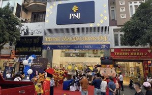 đẹp! cho thuê mbkd phố hàng điếu, dt: 70m2, mt: 4m. giá 55tr/tháng. nhà vuông vắn