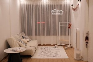 cần bán căn hộ 2pn2vs greenstars phạm văn đồng