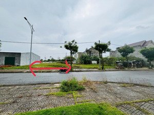 đất nền khu dịch vụ hỗn hợp vsip quảng ngãi - đối diện công viên - ngang 7m