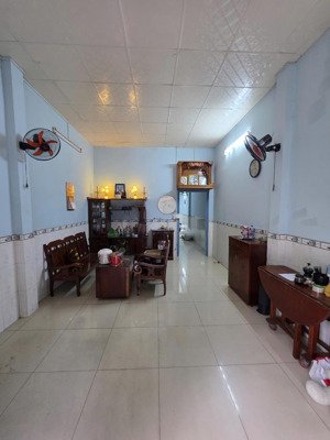 ông anh cần bán nhà hẻm 360 tân hòa đông, 4x15m, giá hơn 4 tỷ