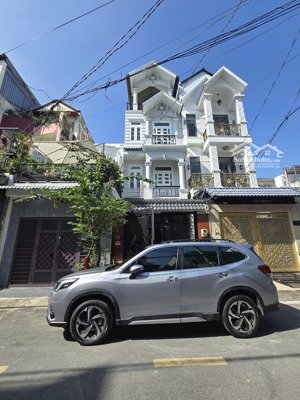 cho thuê nhà hxh đường dương quảng hàm p5 đs20 ngay chung cư hà kiều