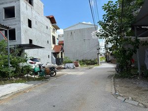 bán đất tại đông dư, bát tràng, 119m2, pháp lý đầy đủ đường ô tô 16 chỗ đỗ tận cửa