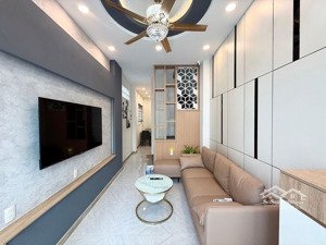 mặt tiền nguyễn trọng tuyển - vừa ở vừa kinh doanh hái ra tiền - 27m2 - 2 tầng - 2 pn