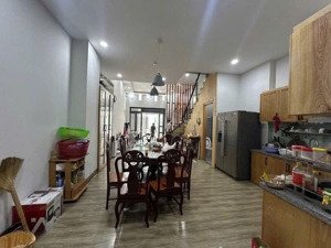 nhà 1/ phan đăng lưu phường 4 quận phú nhuận 1t1l 3pn 3wc shr sẵn hđ thuê 12tr/tháng