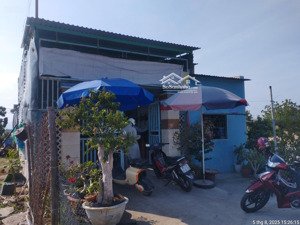 cần bán gấp nhà mặt tiền tỉnh lộ 704 gia đình ngộp ngân hàng