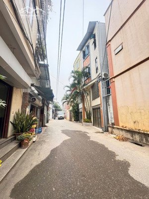 nhà 5 tầng xây mới - ô tô vào nhà - yên nghĩa hà đông