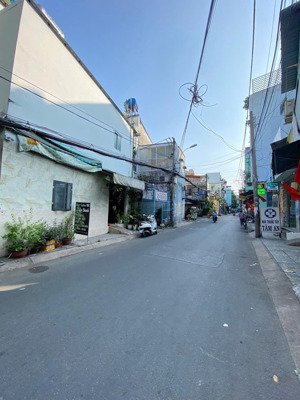 đường nhựa 8m lạc long quân (3.8x16)m [tiện kinh doanh - có vỉa hè]