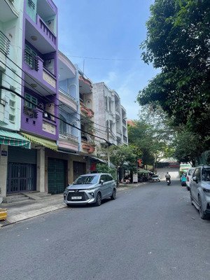 mặt tiền đường số 19 đối diện chung cư western capital khu bình phú 1 cách lý chiêu hoàng 20m