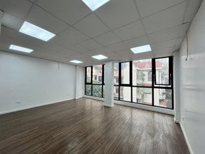 cho thuê văn phòng tại trần phú - hà đông, dt 60m2/tầng, sàn thông như ảnh