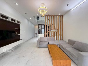 bán nhà 3 tầng cách sông hàn mấy bước chân - khu nam việt á đà nẵng