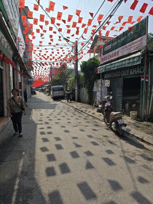 bán nhà c4 trục kinh doanh ô tô tránh nhau tdp hoàng liên p thượng cát, dt 58m2, giá 8.x tỷ