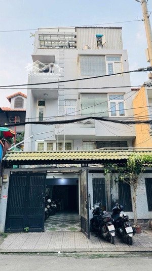 cực hiếm, bán chdv 6tầng 17pn, dòng tiền 50tr/th, hẻm ôtô 10m thông dương quảng hàm p6 gò vấp 17tỷ7