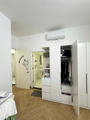 cần bán nhanh căn hộ 70m 2pn giá chỉ 3t250