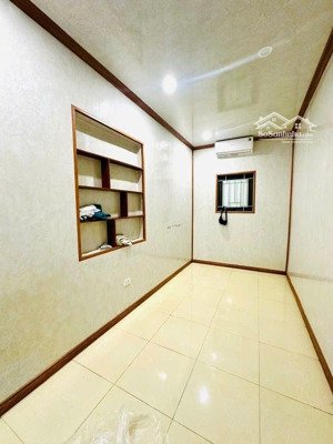 bán nhà phố sài đồng 35m2 nhà 2 tầng giá 3.9 tỷ