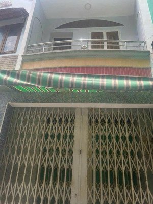 nhà phù hợp cho thuê giá 4tỷ760 ngay gigamall đường số 18, hiệp bình chánh, thủ đức